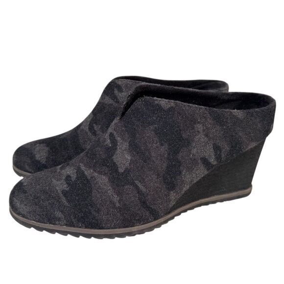 Soul Naturalizer Shoes - Soul Naturalizer Women's Haley-Mule Gray Camo Wedge Mules Size 9M